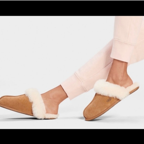 UGG Women's Scuffette II Soft & Cozy Slippers Chestnut, Style # W/1106872 Size 9 - Picture 12 of 12